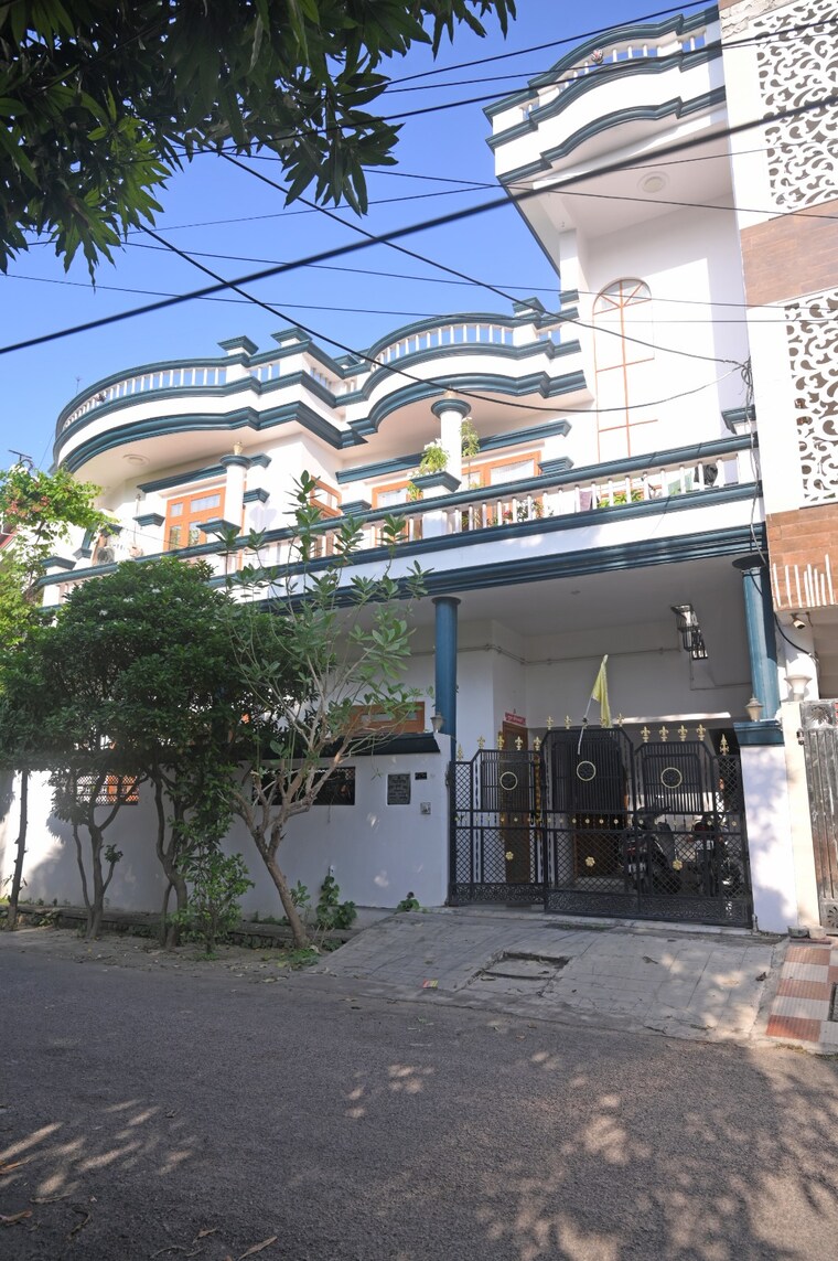 Exterior View, gomti nagar 6+ Bedroom 1850 Sq.Ft. Independent House In Gomti Nagar Lucknow 9265239