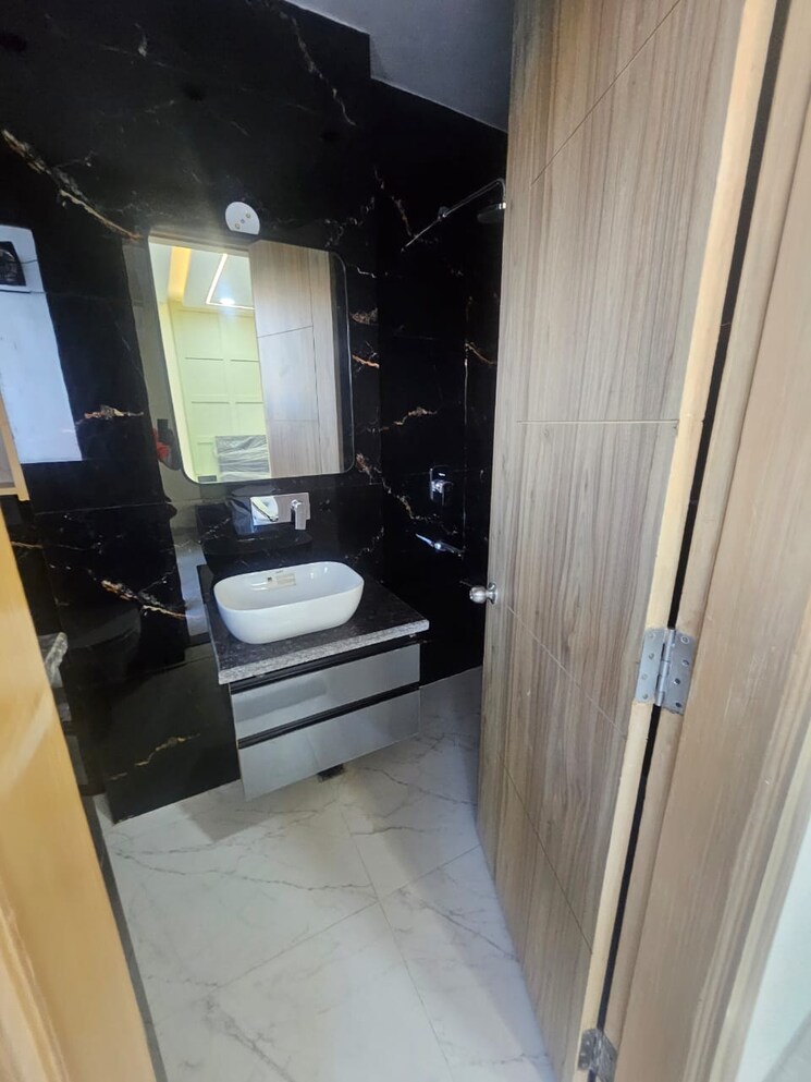 Attached Bathroom, sector 45 1 Bedroom 720 Sq.Ft. Builder Floor In Sector 45 Gurgaon 9265249