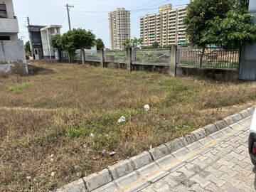 Plot For Sale in Sector 26