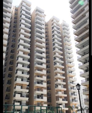 2 BHK Apartment For Sale in Gaur Atulyam, Omicron I Greater Noida