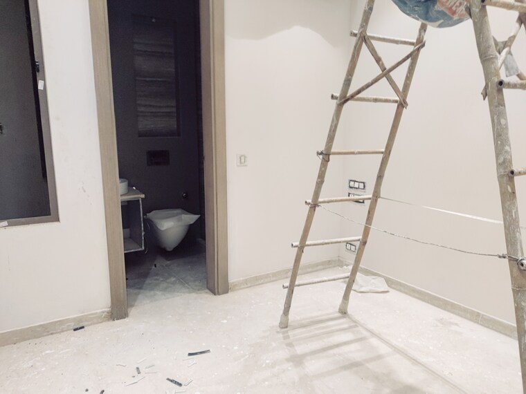 Room, east of kailash 3 Bedroom 1150 Sq.Ft. Builder Floor In East Of Kailash Delhi 9265310