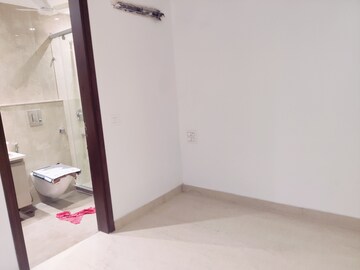 Room in 3 BHK Builder Floor at East Of Kailash – for Sale