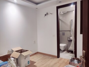Team Area in 3 BHK Builder Floor at East Of Kailash – for Sale