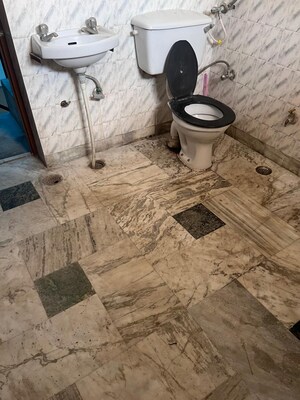 Bathroom in 2 BHK Apartment at Sector 10 – for Rent