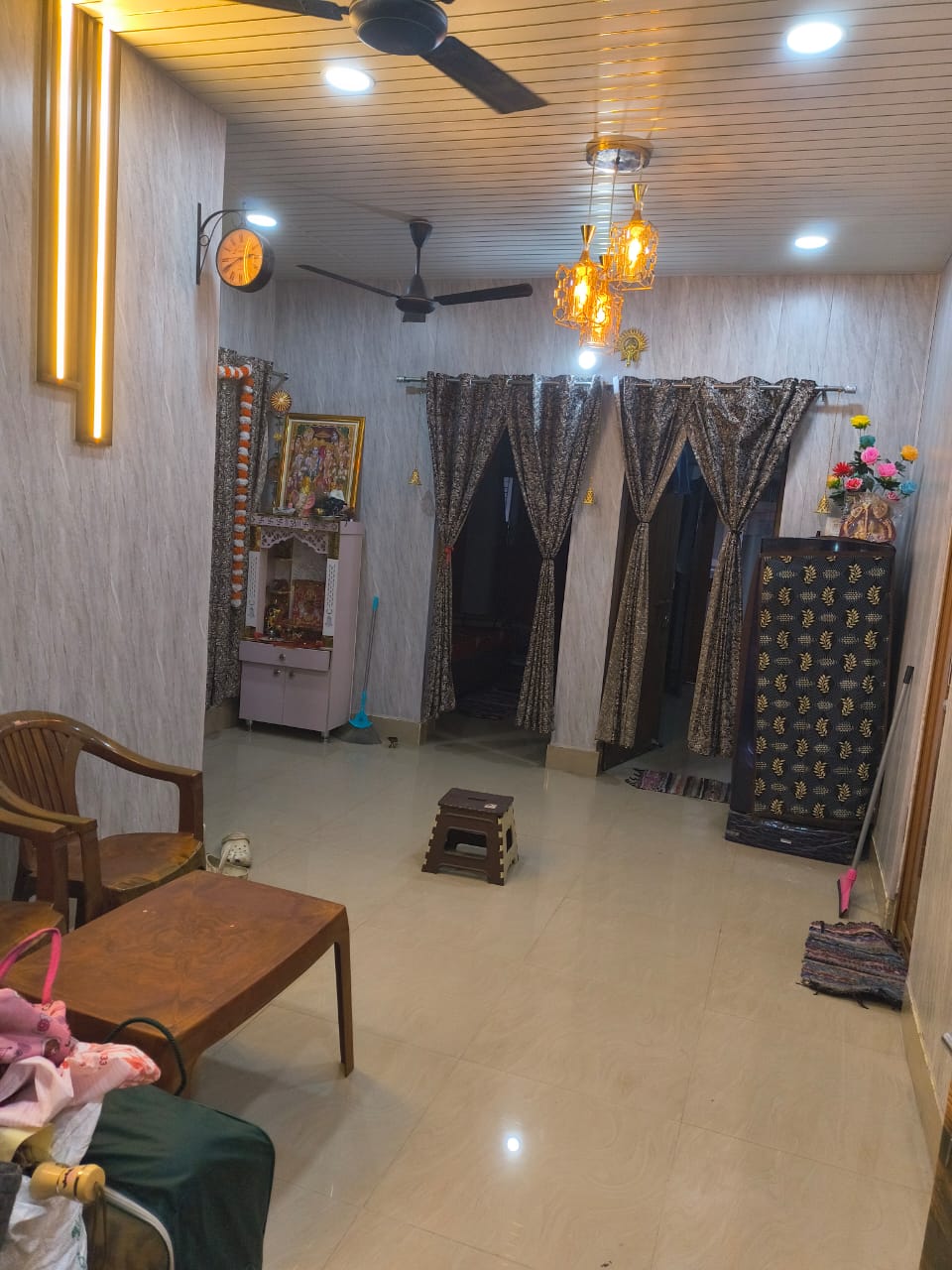 2 BHK 1200 Sq.Ft. Apartment in Nehru Enclave