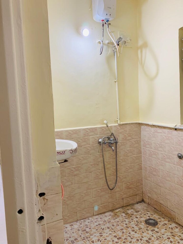 Bathroom, viman nagar 2 Bedroom 1060 Sq.Ft. Apartment In Viman Nagar Pune 9265417