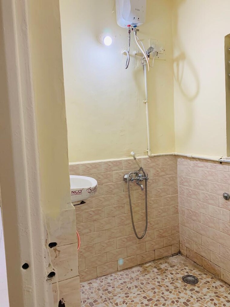Bathroom, viman nagar 2 Bedroom 1060 Sq.Ft. Apartment In Viman Nagar Pune 9265417