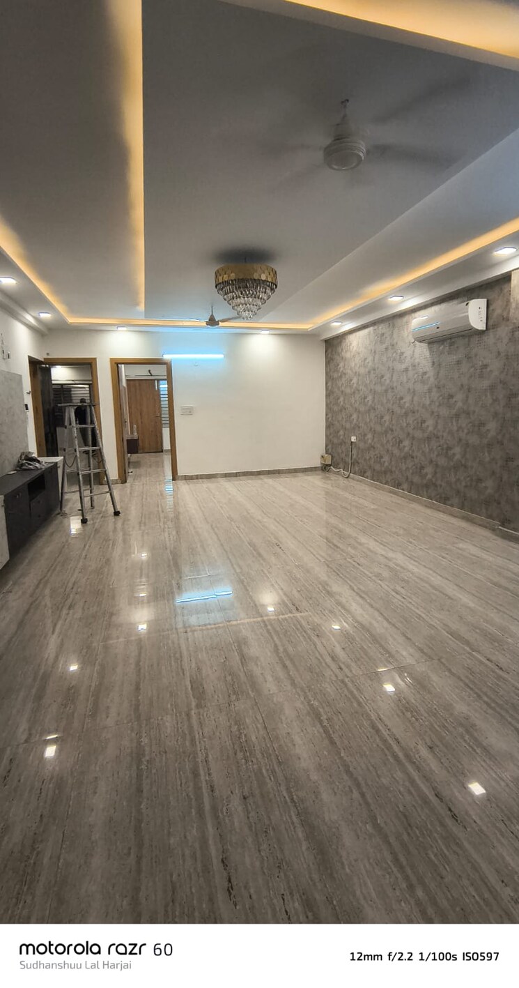 Room, green fields colony 4 Bedroom 4950 Sq.Ft. Builder Floor In Green Fields Colony Faridabad 9265429