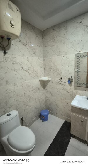 Bathroom in 4 BHK Builder Floor at Green Fields Colony – for Rent