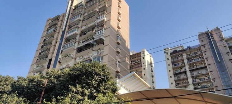 Exterior View, sector 52 3 Bedroom 1925 Sq.Ft. Apartment In Sector 52 Noida 9259605