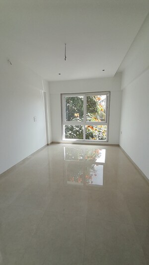 2 BHK Apartment For Sale in Aundh Road