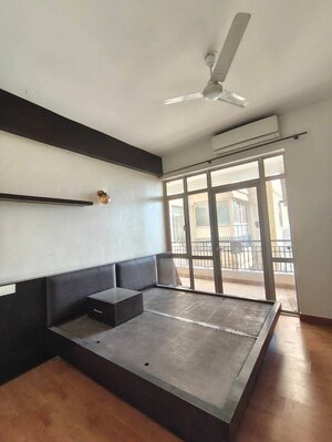 Kitchen in 3.5 BHK Apartment at Sector 48 – for Rent