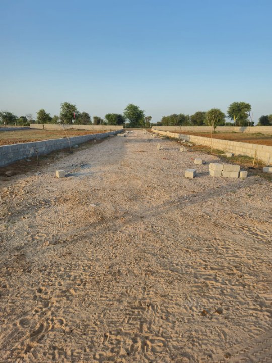 Plot For Sale in Pearl Avenue 