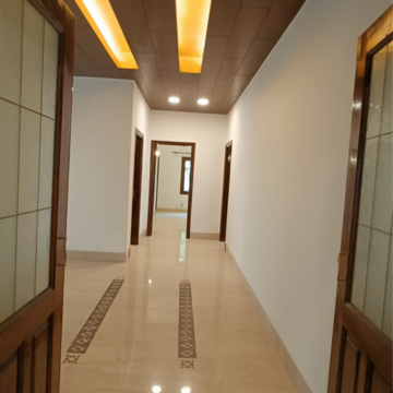 Building Lobby in 5 BHK Builder Floor at Panchsheel Park – for Rent