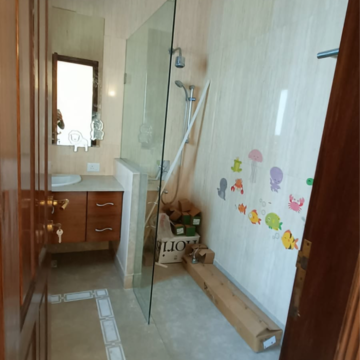Bathroom in 5 BHK Builder Floor at Panchsheel Park – for Rent