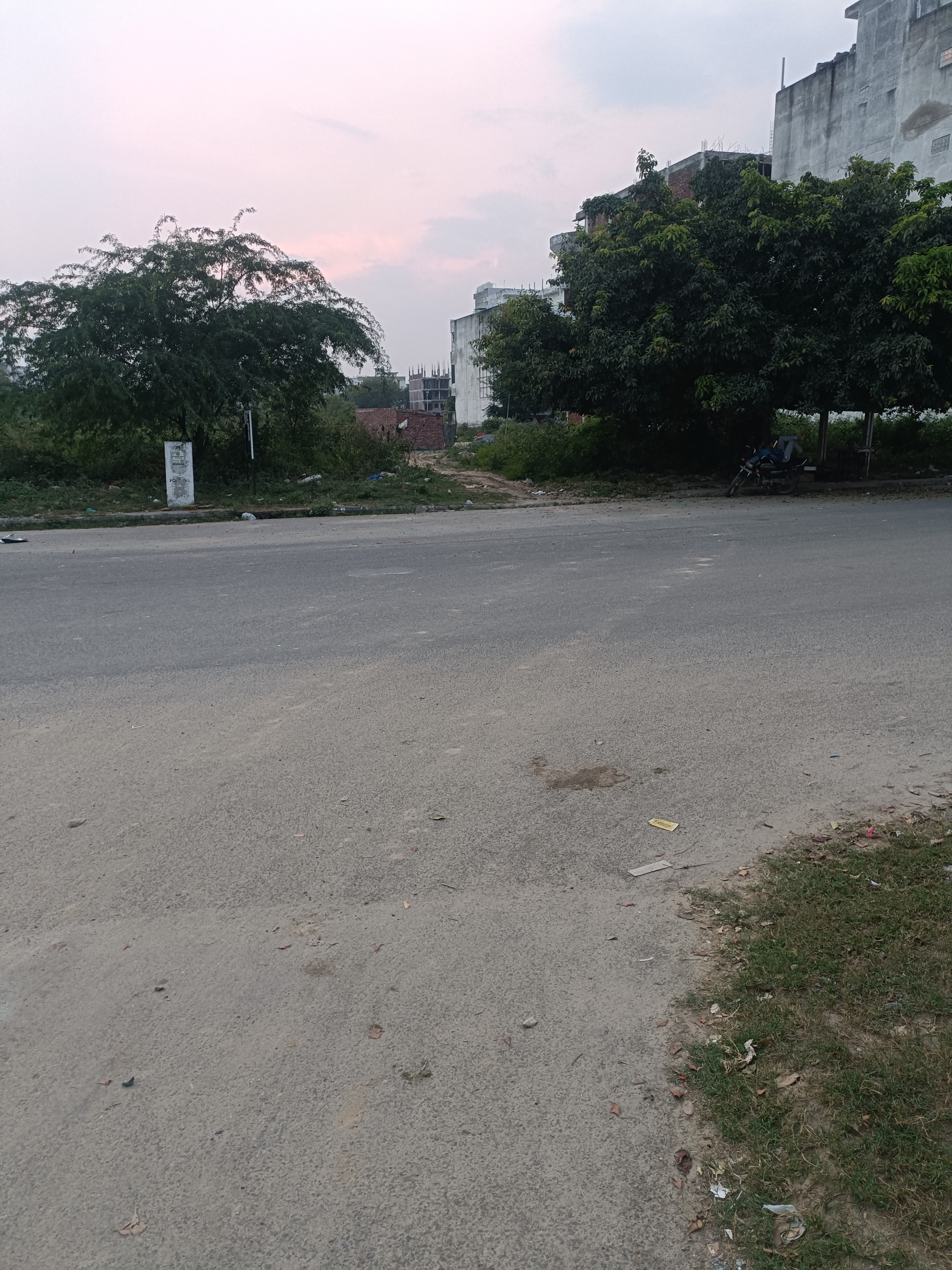 Plot For Sale in Parklands