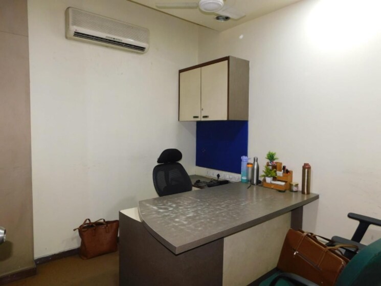 Common Area, wakadewadi Commercial Office Space 915 Sq.Ft. In Wakadewadi Pune 9265723