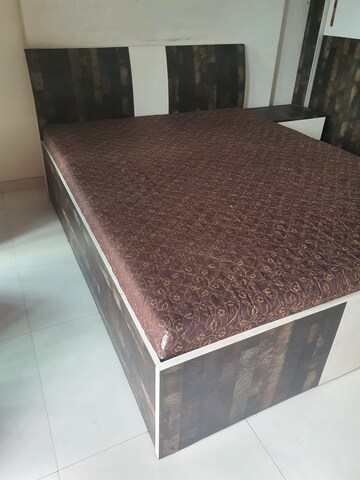 Bedroom in 2 BHK Apartment at Dheeraj Platinum Apartment, Malad West – for Rent