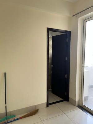 2 BHK Apartment For Sale in M3M Skywalk, Sector 74