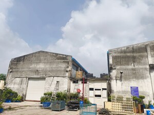  Warehouse For Rent in Industrial Area