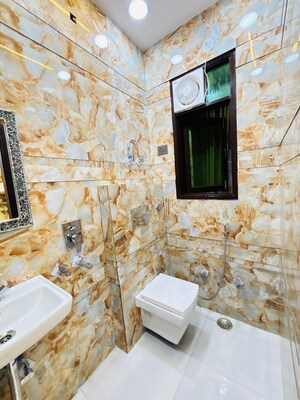 Furnished Amenities in 2.5 BHK Builder Floor at SA HOMES I, Uttam Nagar – for Sale