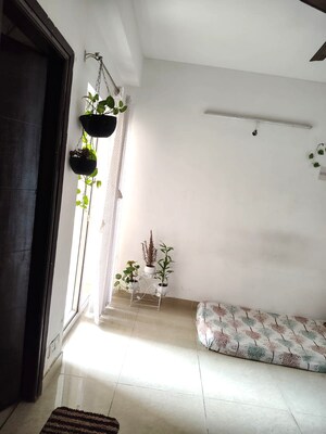 Room in 2 BHK Apartment at Ajnara Le Garden, Sector 16b Greater Noida – for Sale