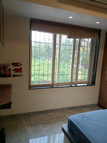 Room in 2 BHK Apartment at Brookhill Tower, Andheri West – for Rent
