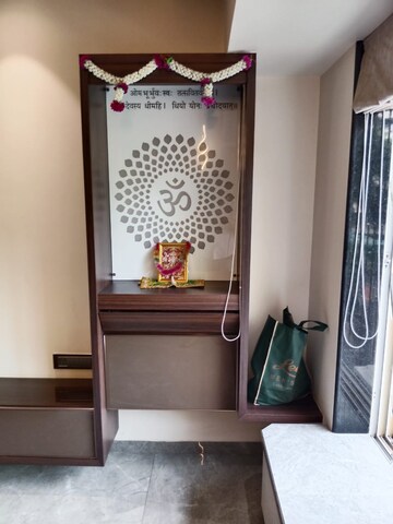 Furnished Amenities in 2 BHK Apartment at Brookhill Tower, Andheri West – for Rent