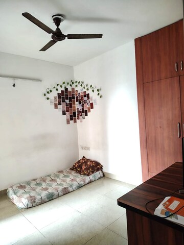 Room in 2 BHK Apartment at Ajnara Le Garden, Sector 16b Greater Noida – for Sale