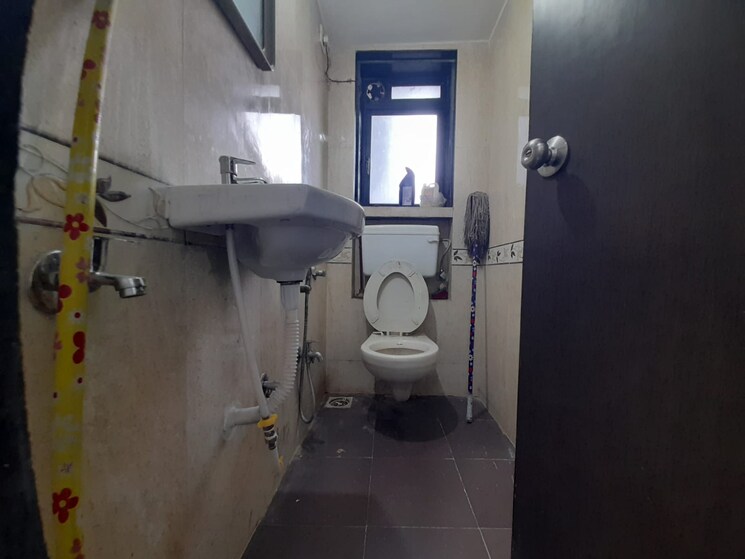 Team Area, corporate-avenue Commercial Office Space 275 Sq.Ft. In Goregaon East Mumbai 9265920