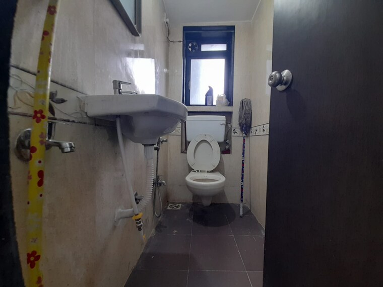 Team Area, corporate-avenue Commercial Office Space 275 Sq.Ft. In Goregaon East Mumbai 9265920