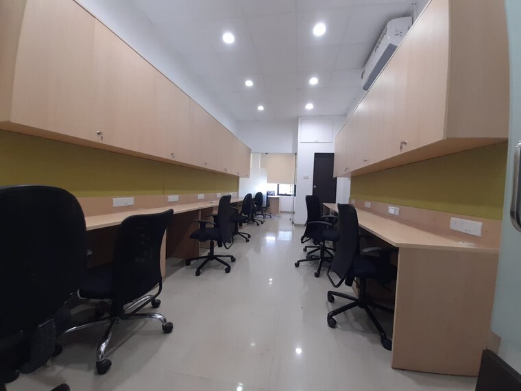 Team Area, corporate-avenue Commercial Office Space 275 Sq.Ft. In Goregaon East Mumbai 9265920