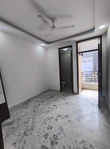 Bedroom in 2 BHK Builder Floor at Govindpuri – for Rent