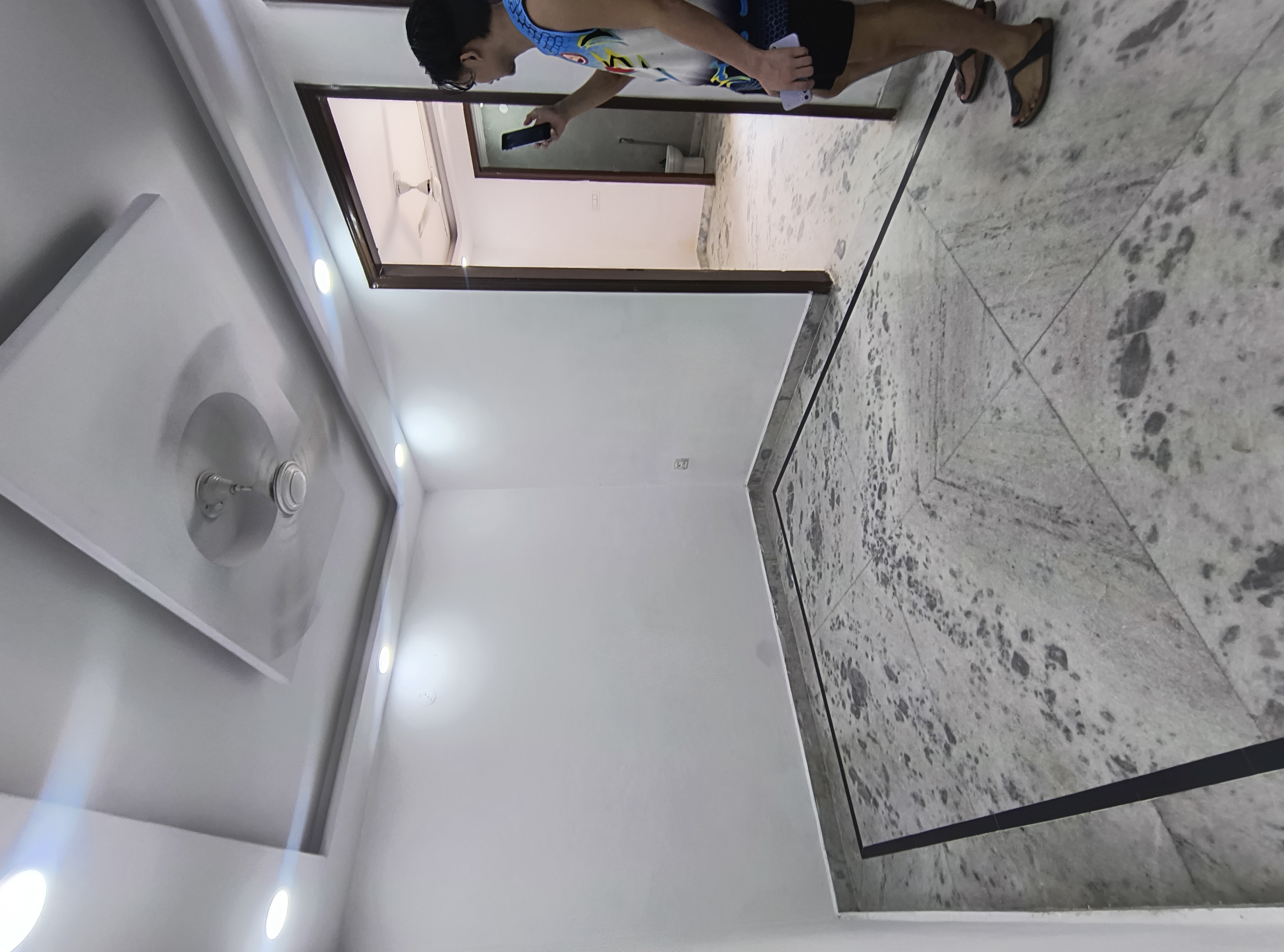 2 BHK Builder Floor For Rent in Govindpuri