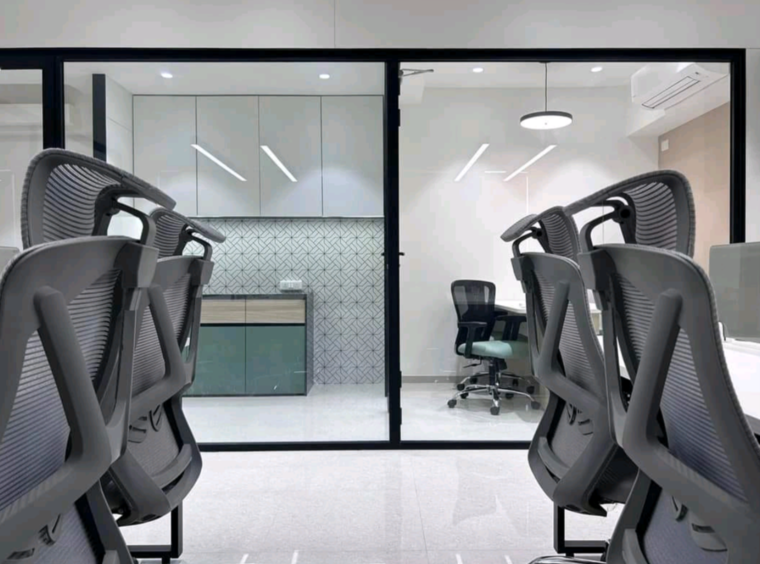  Parking, firayalal Commercial Office Space 1450 Sq.Ft. In Firayalal Ranchi 9265905