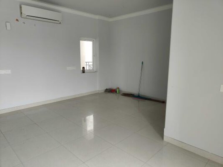 Room, signature-global-park-4-and-5 3 Bedroom 1081 Sq.Ft. Builder Floor In Sohna Sector 36 Gurgaon 9265914