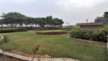 Plot Area in 3.5 BHK Apartment at Emaar Palm Gardens, Sector 83 – for Sale