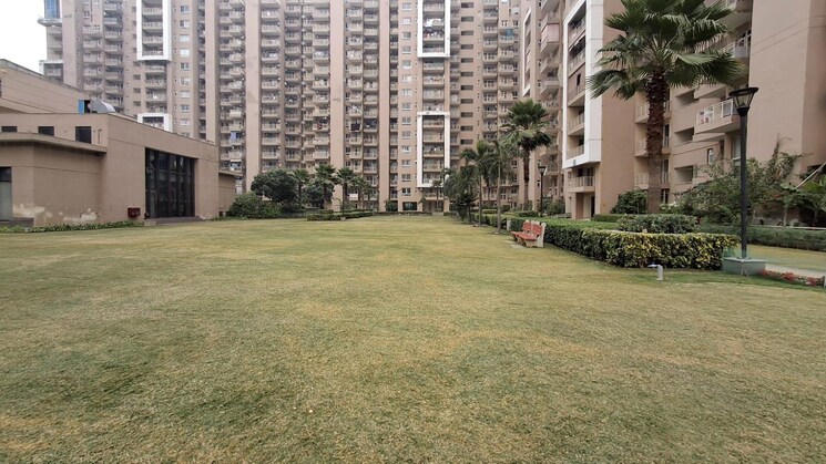Exterior View, emaar-palm-gardens 3.5 Bedroom 1900 Sq.Ft. Apartment In Sector 83 Gurgaon 9265901
