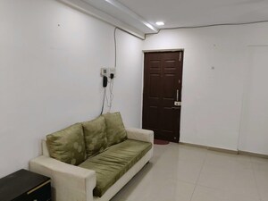2 BHK Apartment For Rent in RNA NG Suncity Phase III, Kandivali East