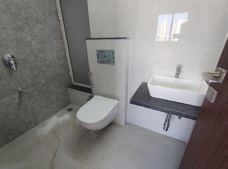 Bathroom, omkar-signet 2 Bedroom 603 Sq.Ft. Apartment In Malad East Mumbai 9266064