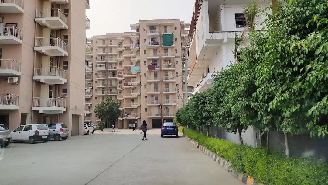 2 BHK 450 Sq.Ft. Apartment in Adore Legend