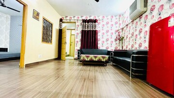 Living Room in 1 BHK Builder Floor at Kishan Ganj – for Rent