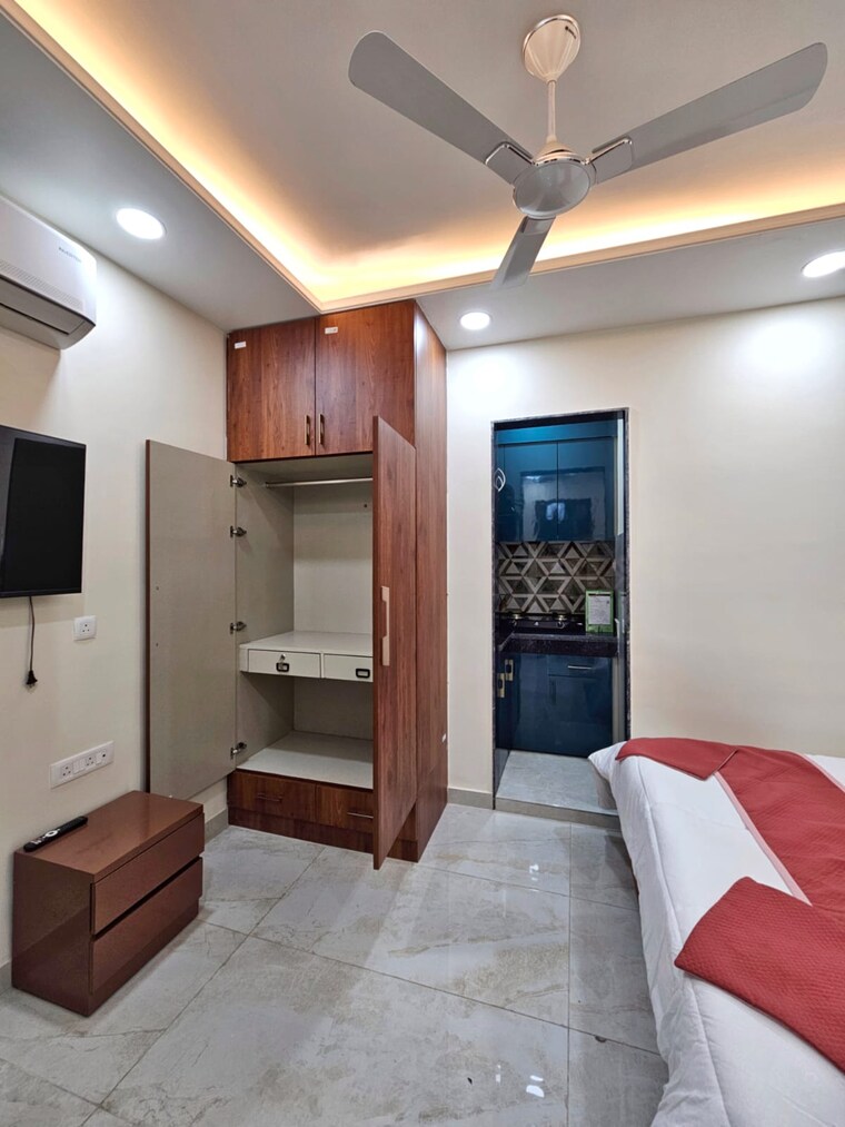 Living Room, jai-laxmi-apartments 2 Bedroom 600 Sq.Ft. Apartment In Sector 73 Noida 9266125