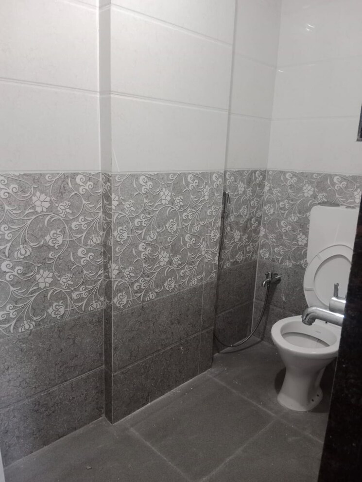 Bathroom, tata-serein 2 Bedroom 710 Sq.Ft. Apartment In Pokhran Road No Two Thane 9266188