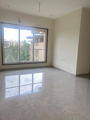 Room in 3 BHK Apartment at Harshmaan Crescent Heights, Borivali West – for Sale