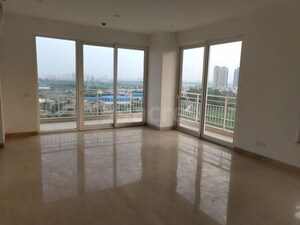 Room in 2.5 BHK Apartment at Puri Emerald Bay, Sector 104 – for Sale