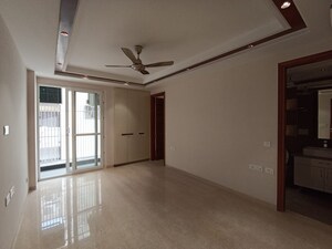 Room in 3 BHK Builder Floor at Greater Kailash ii – for Sale