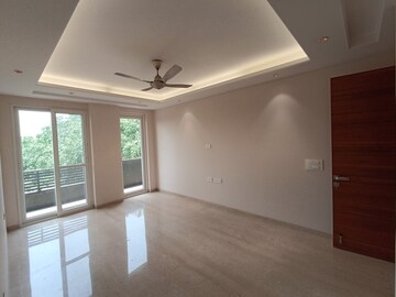 Room in 3 BHK Builder Floor at Greater Kailash ii – for Sale