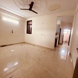 Room in 1 BHK Builder Floor at Chattarpur – for Rent