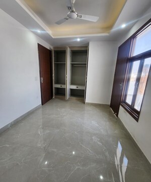 Room in 2 BHK Independent House at Saket – for Sale
